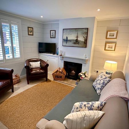 Stylish 3Br Cowes Cottage Close To The Waterfront Exteriör bild
