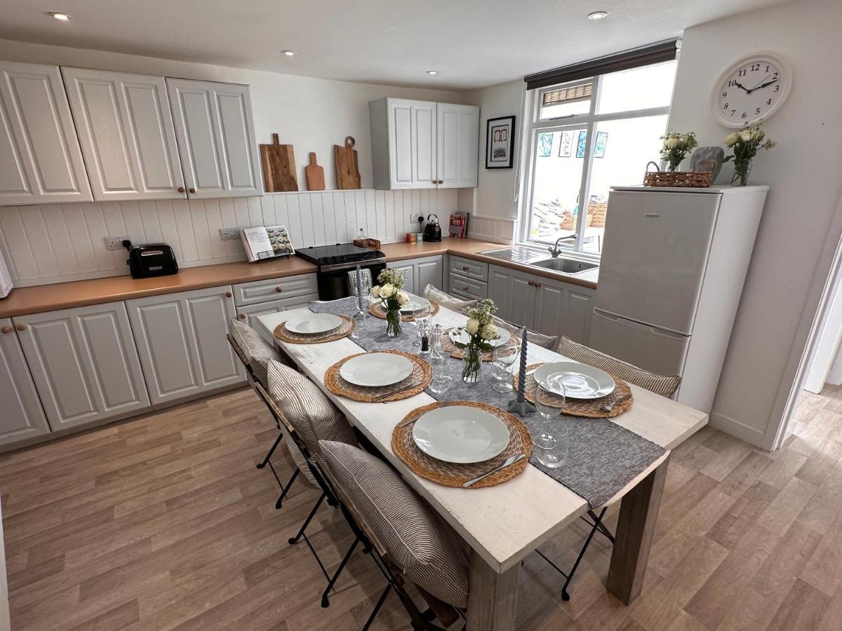 Stylish 3Br Cowes Cottage Close To The Waterfront Exteriör bild