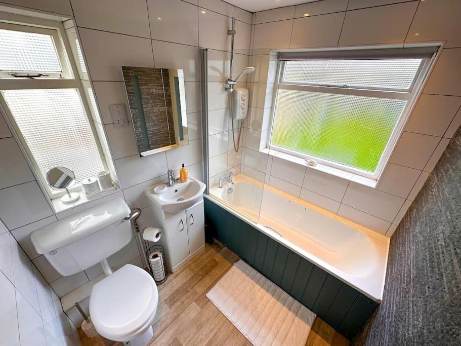 Stylish 3Br Cowes Cottage Close To The Waterfront Exteriör bild