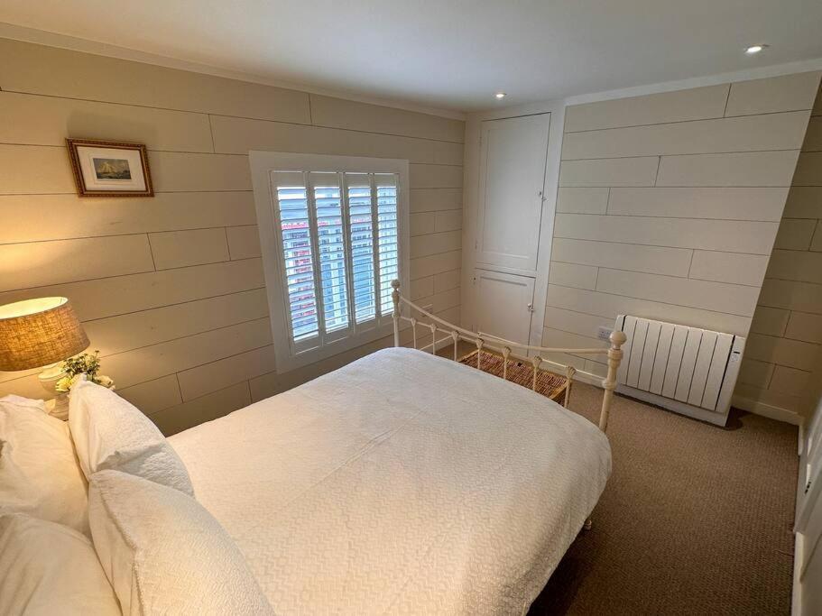 Stylish 3Br Cowes Cottage Close To The Waterfront Exteriör bild